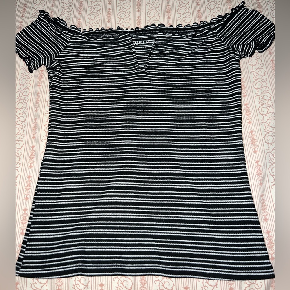 Aeropostale shirt
